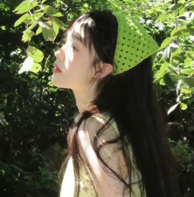 女孩爱跑步
